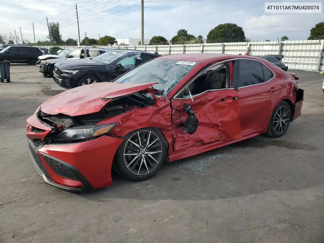 4T1G11AK7MU420074 2021 Toyota Camry Se