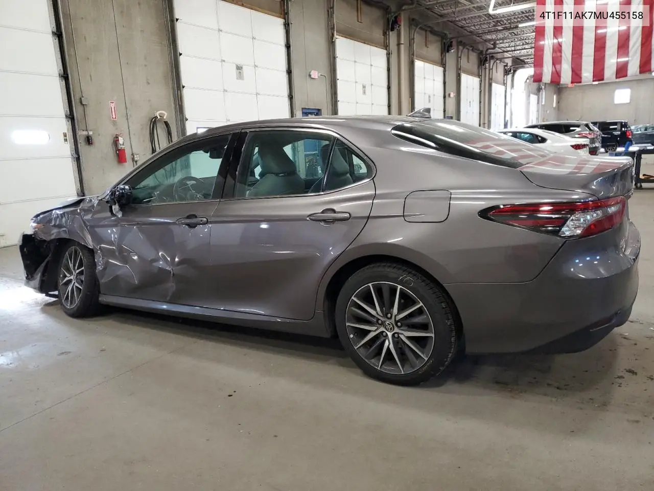 4T1F11AK7MU455158 2021 Toyota Camry Xle