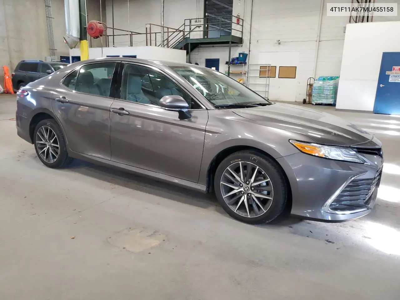 4T1F11AK7MU455158 2021 Toyota Camry Xle