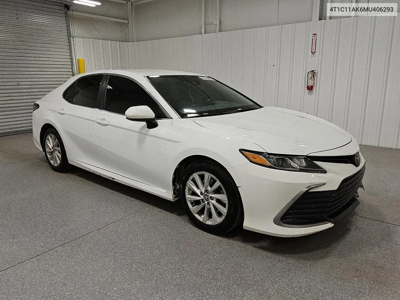 4T1C11AK6MU406293 2021 Toyota Camry Le