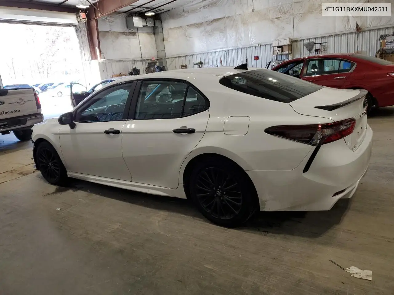 4T1G11BKXMU042511 2021 Toyota Camry Se