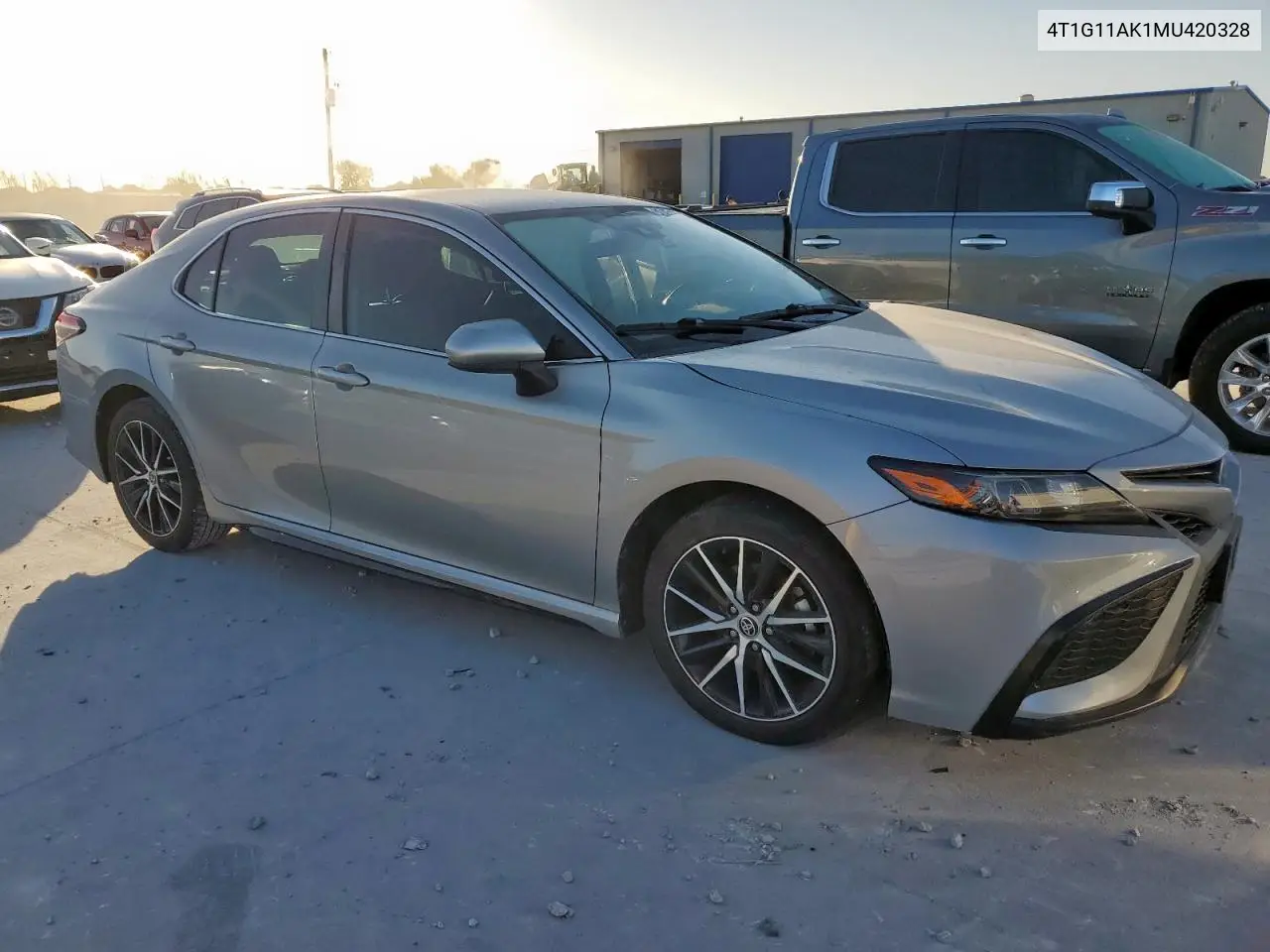 4T1G11AK1MU420328 2021 Toyota Camry Se
