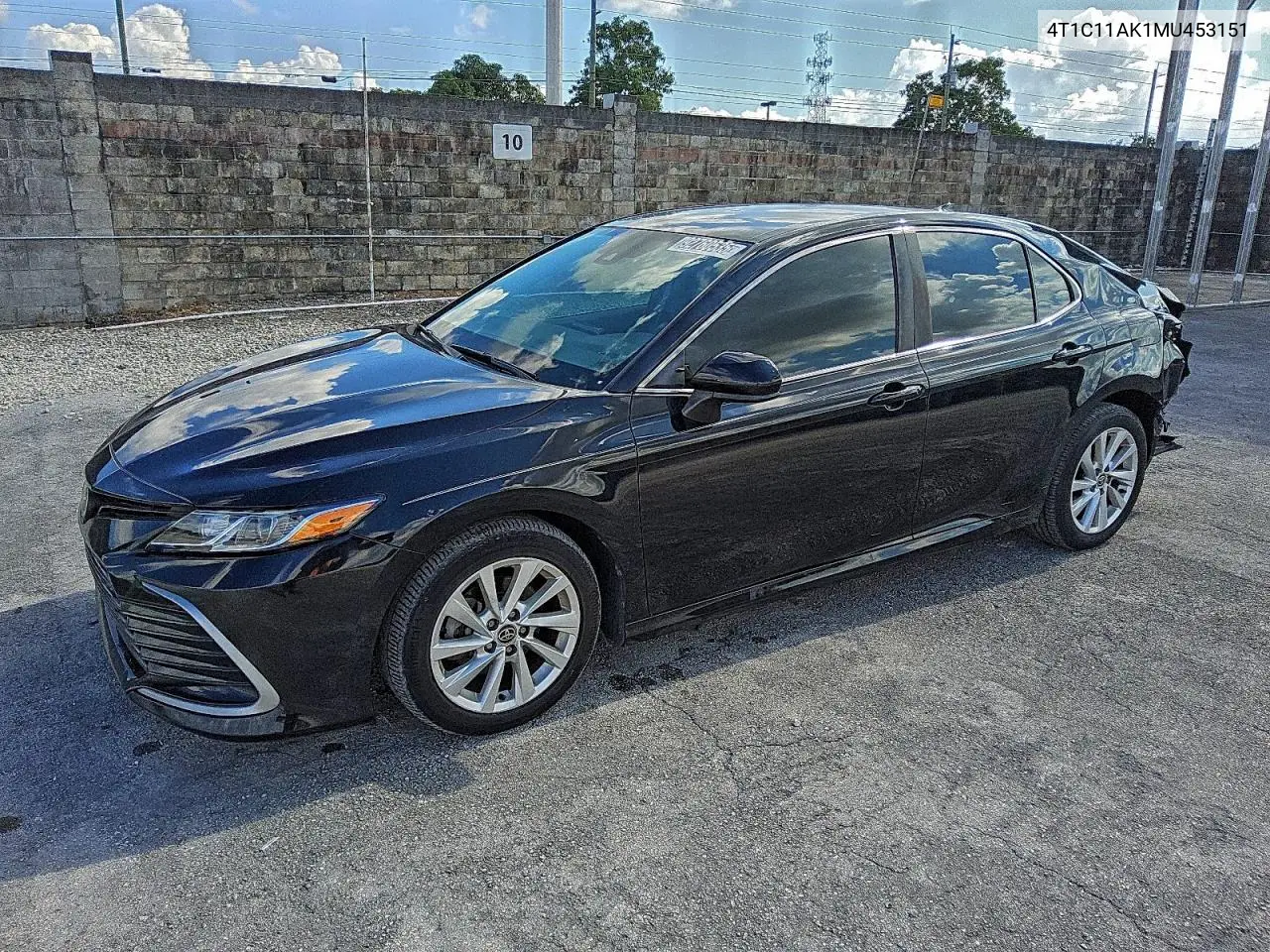 4T1C11AK1MU453151 2021 Toyota Camry Le