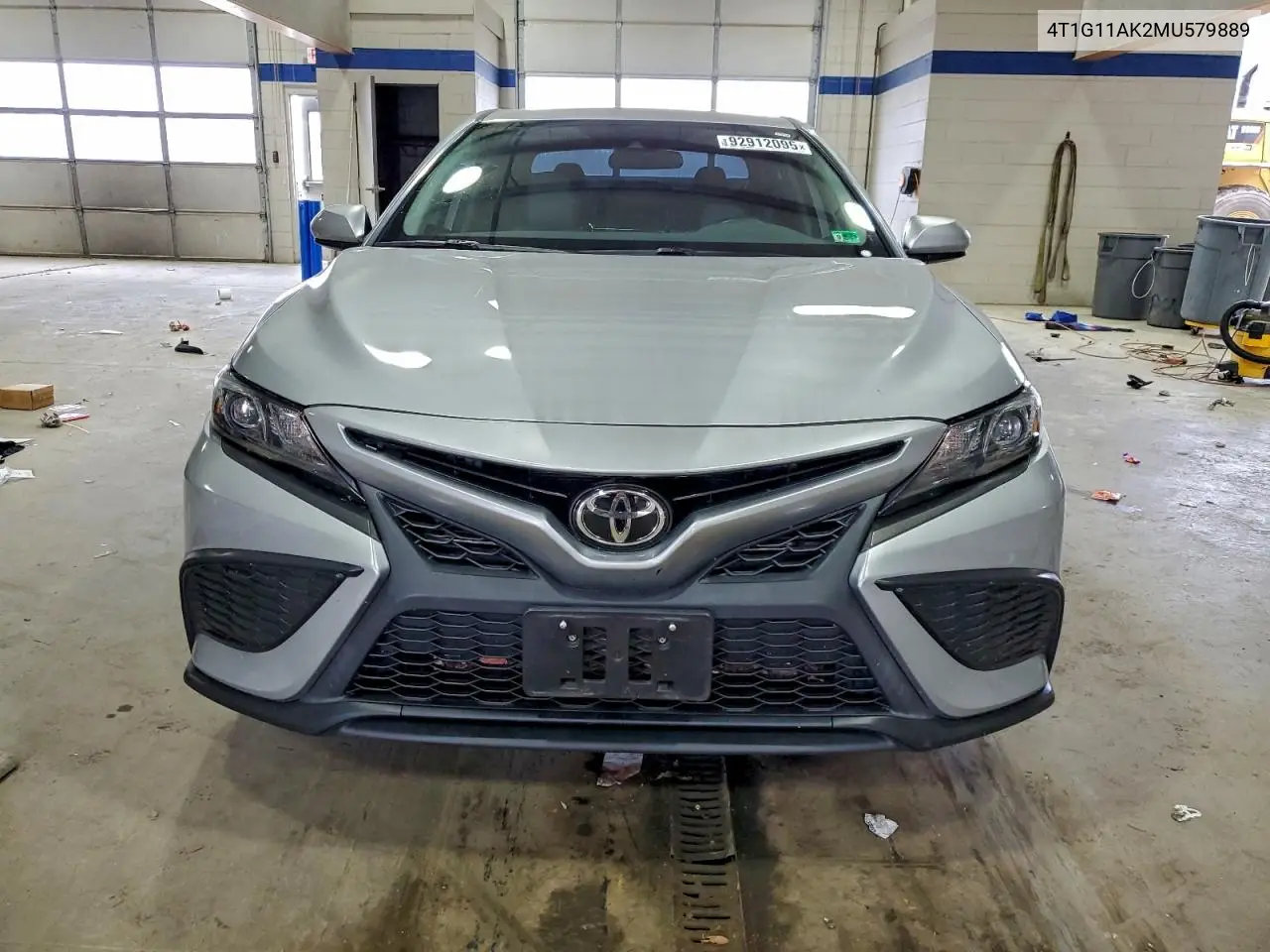 4T1G11AK2MU579889 2021 Toyota Camry Se