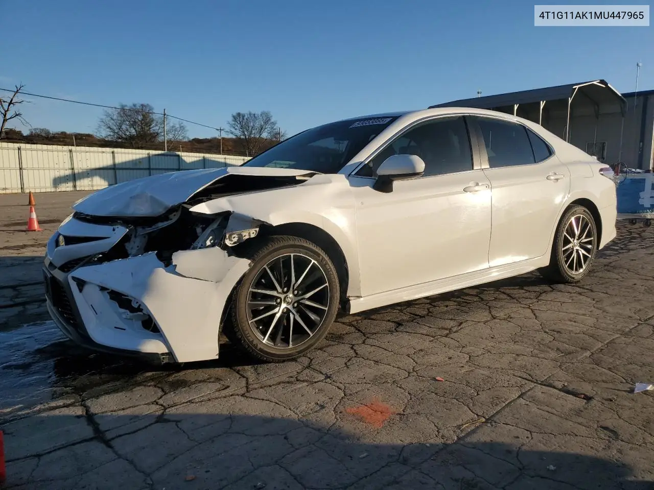 4T1G11AK1MU447965 2021 Toyota Camry Se