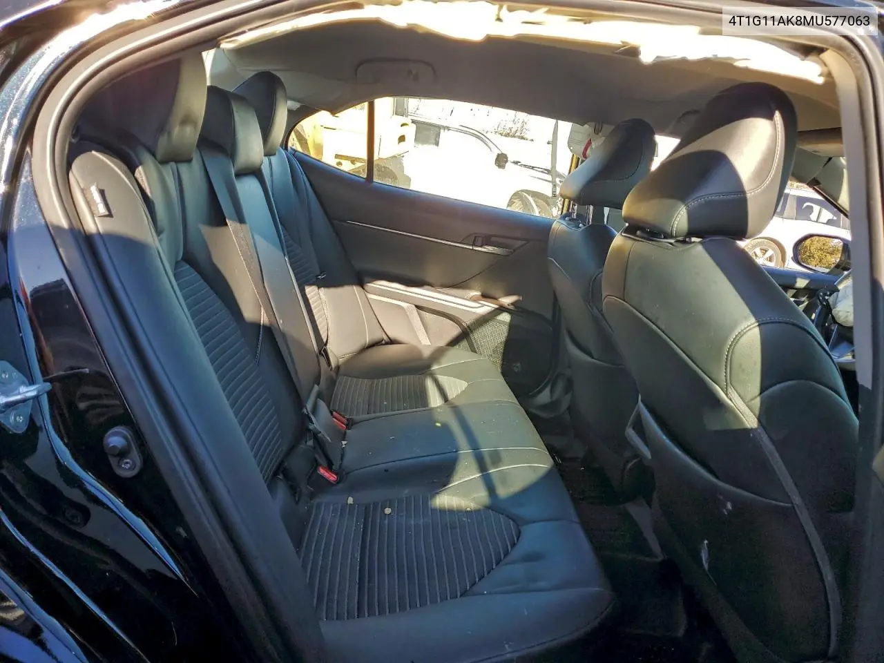 4T1G11AK8MU577063 2021 Toyota Camry Se