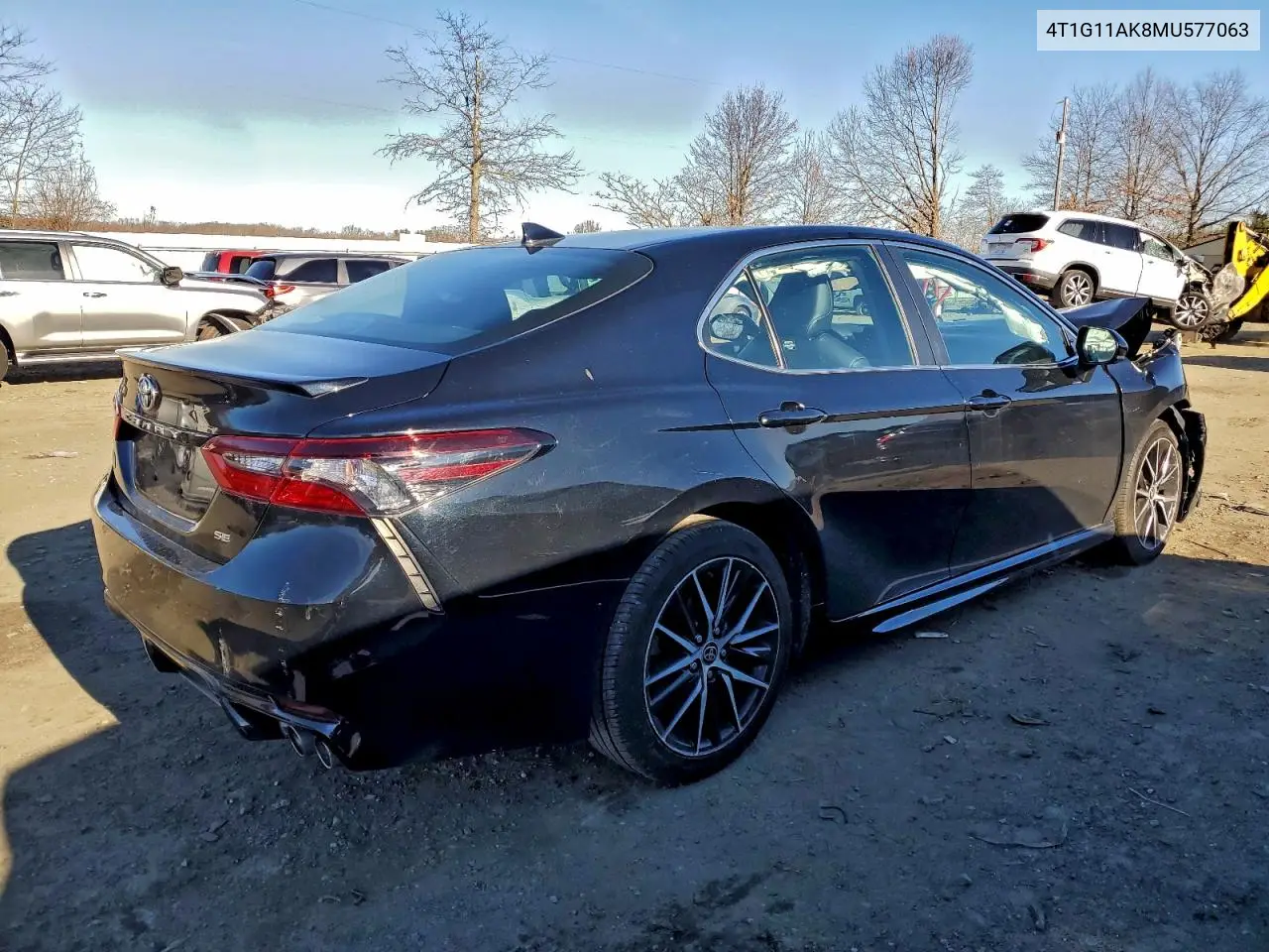 4T1G11AK8MU577063 2021 Toyota Camry Se