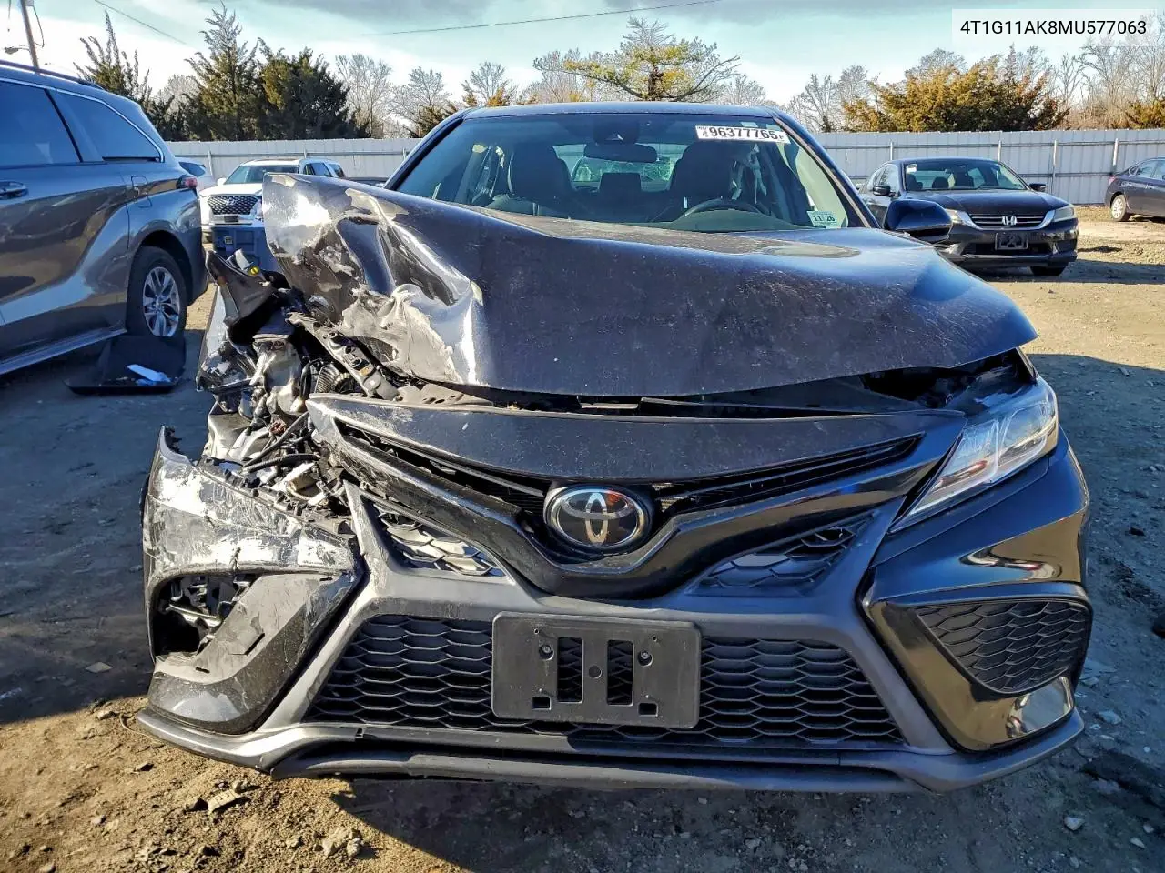 4T1G11AK8MU577063 2021 Toyota Camry Se