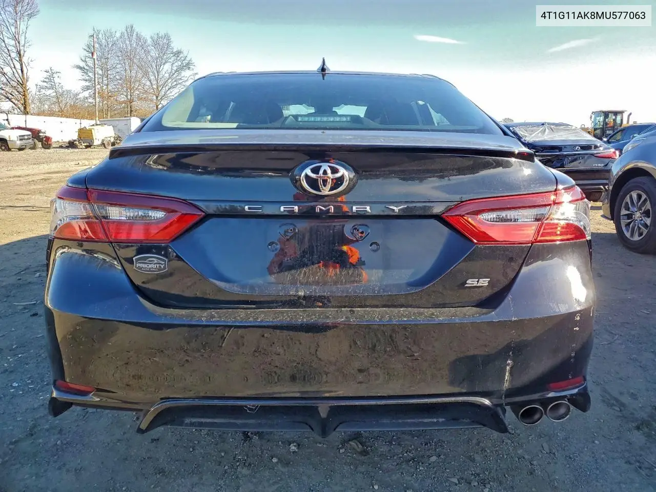4T1G11AK8MU577063 2021 Toyota Camry Se