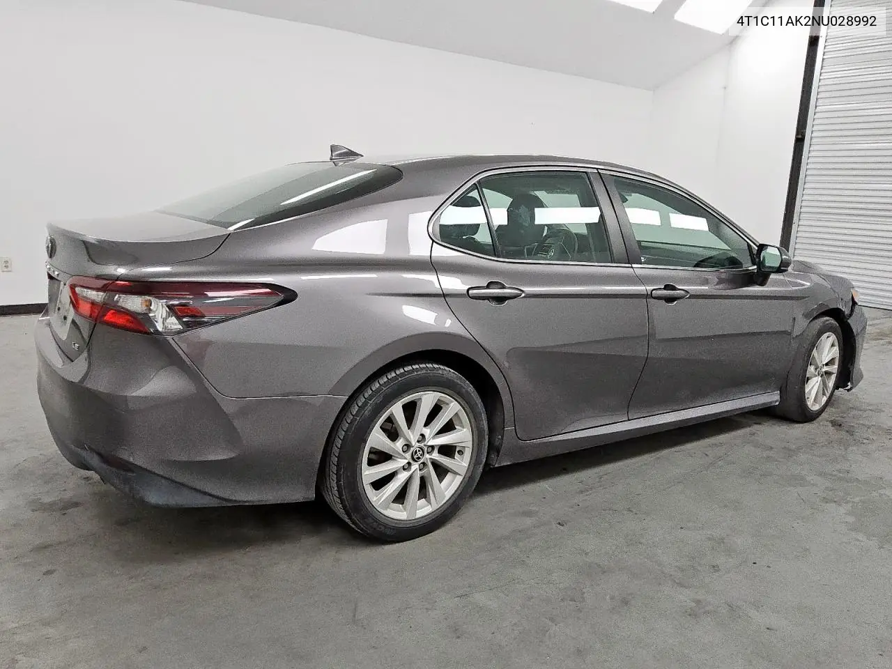 4T1C11AK2NU028992 2022 Toyota Camry Le