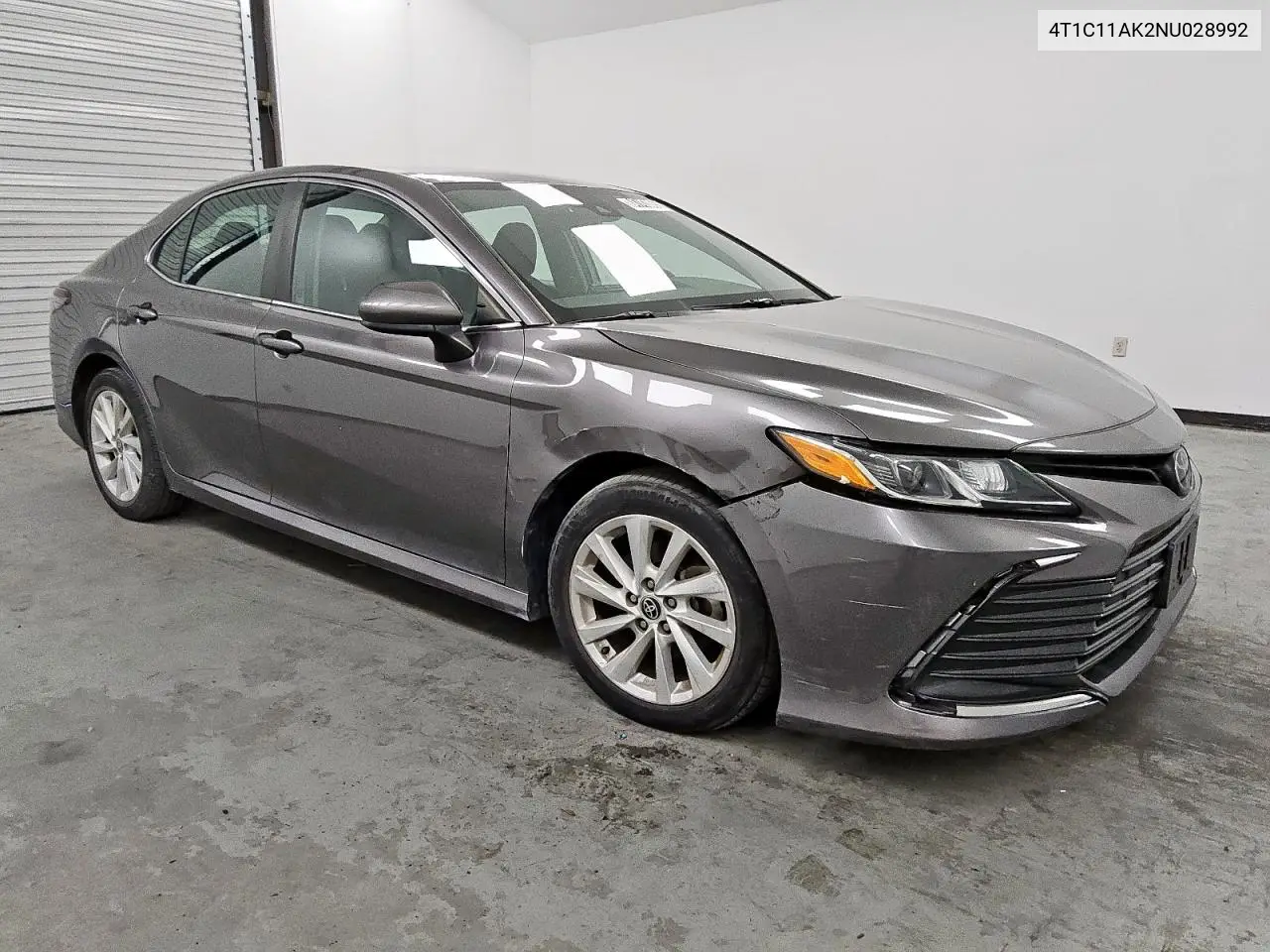 4T1C11AK2NU028992 2022 Toyota Camry Le