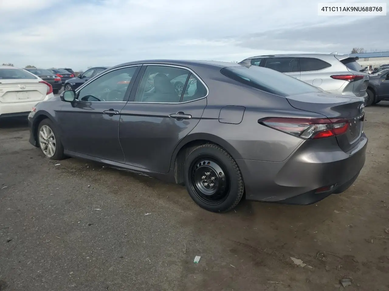 4T1C11AK9NU688768 2022 Toyota Camry Le