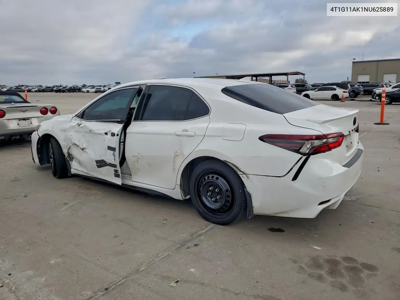 4T1G11AK1NU625889 2022 Toyota Camry Se