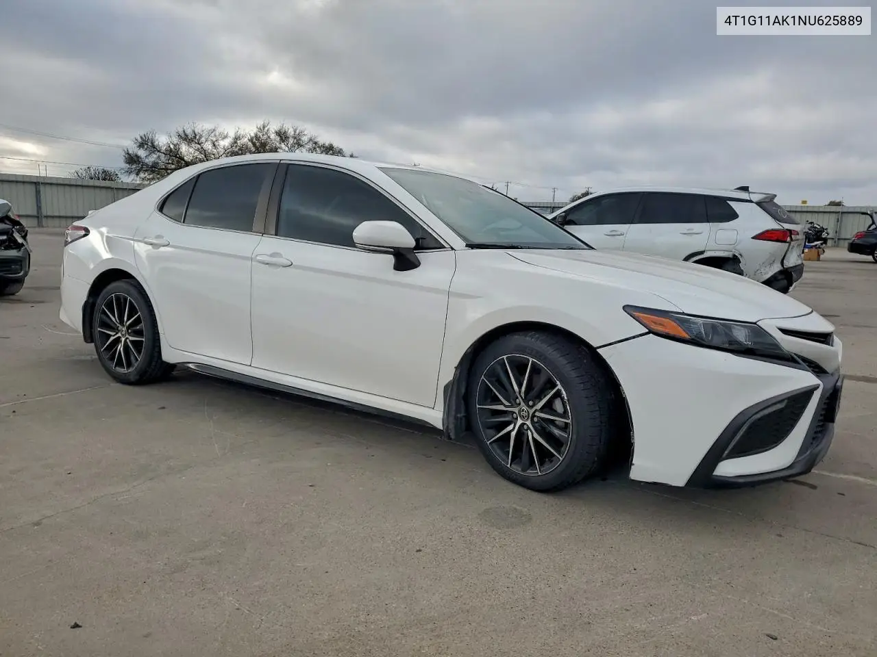 4T1G11AK1NU625889 2022 Toyota Camry Se