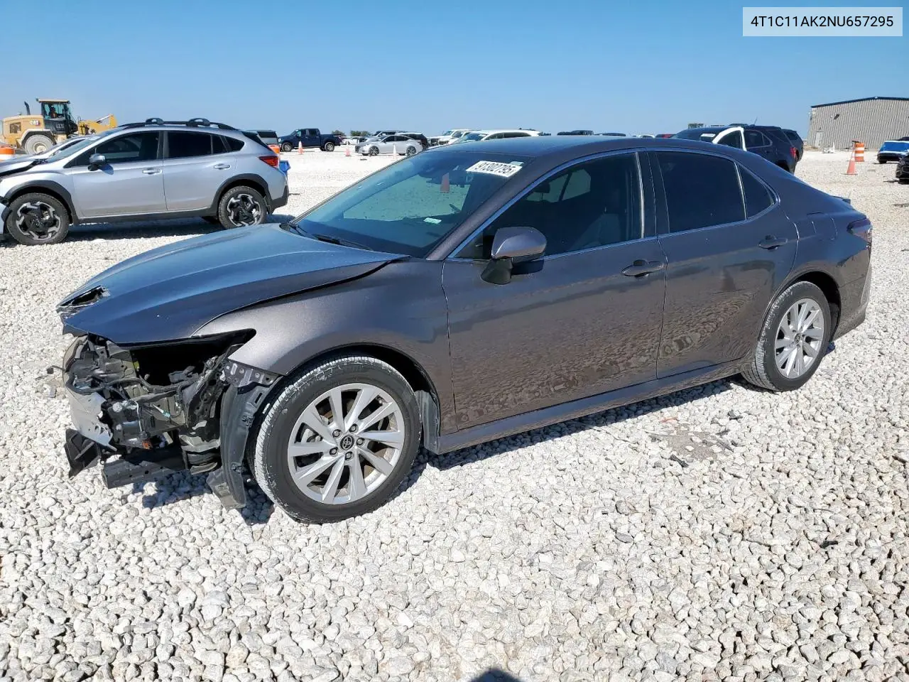 4T1C11AK2NU657295 2022 Toyota Camry Le