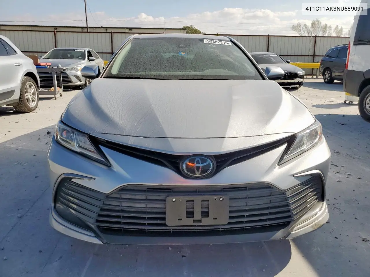 4T1C11AK3NU689091 2022 Toyota Camry Le