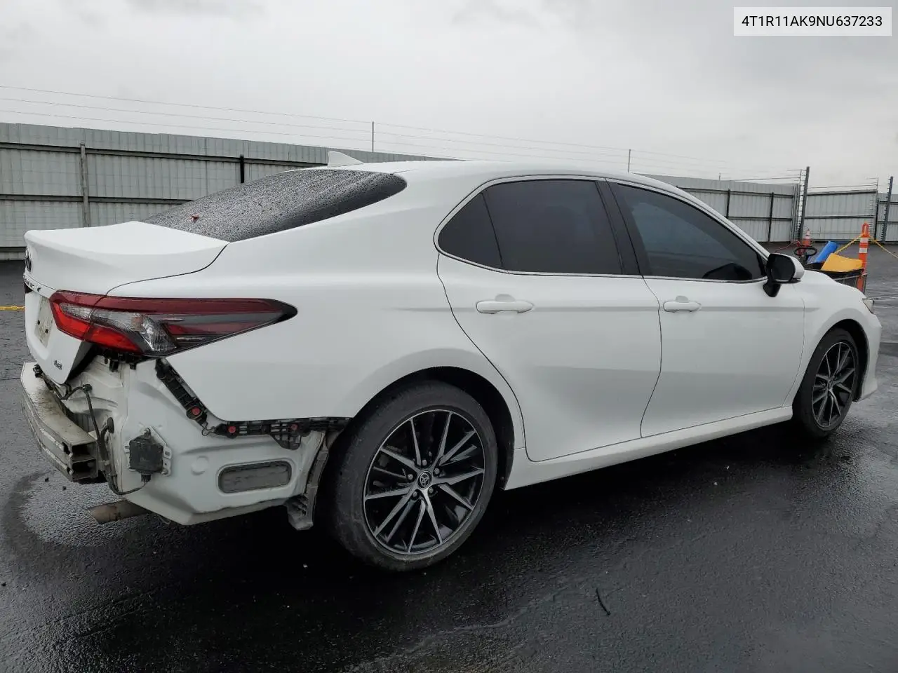 4T1R11AK9NU637233 2022 Toyota Camry Le