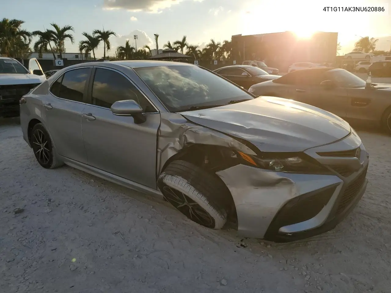 4T1G11AK3NU620886 2022 Toyota Camry Se