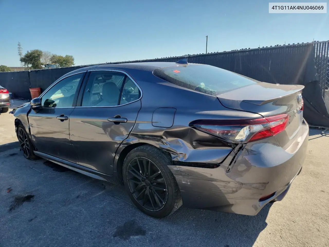 4T1G11AK4NU046069 2022 Toyota Camry Se