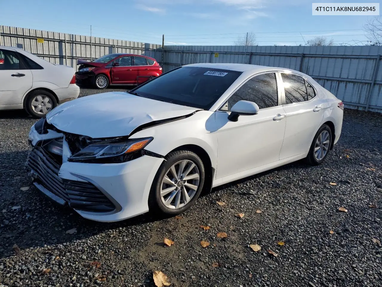 4T1C11AK8NU682945 2022 Toyota Camry Le