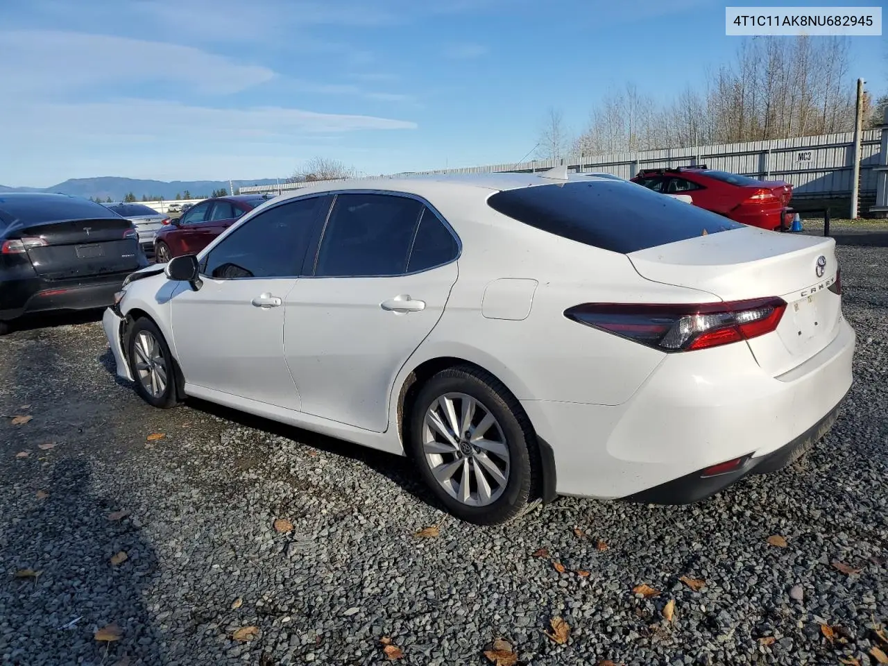 4T1C11AK8NU682945 2022 Toyota Camry Le