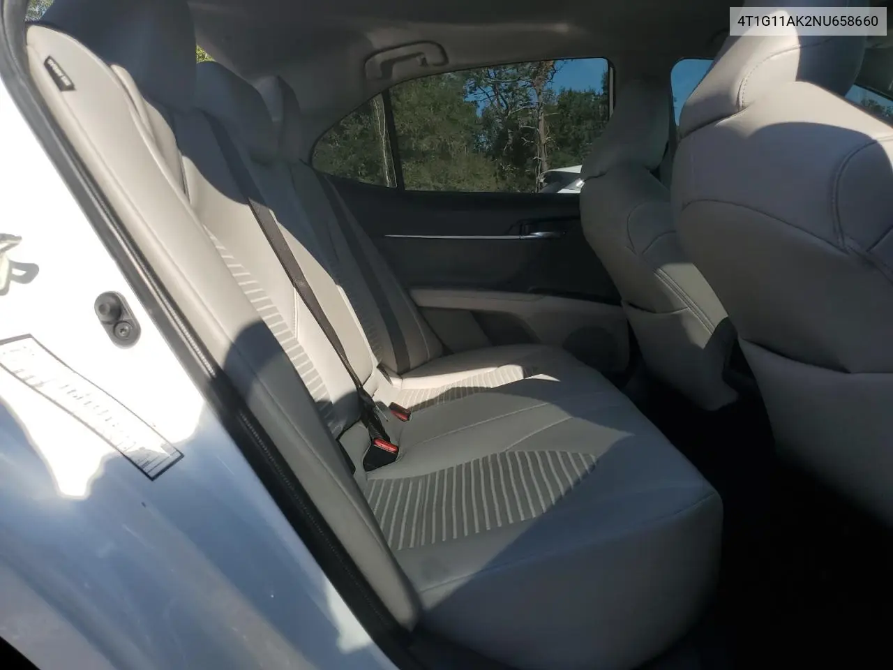 4T1G11AK2NU658660 2022 Toyota Camry Se