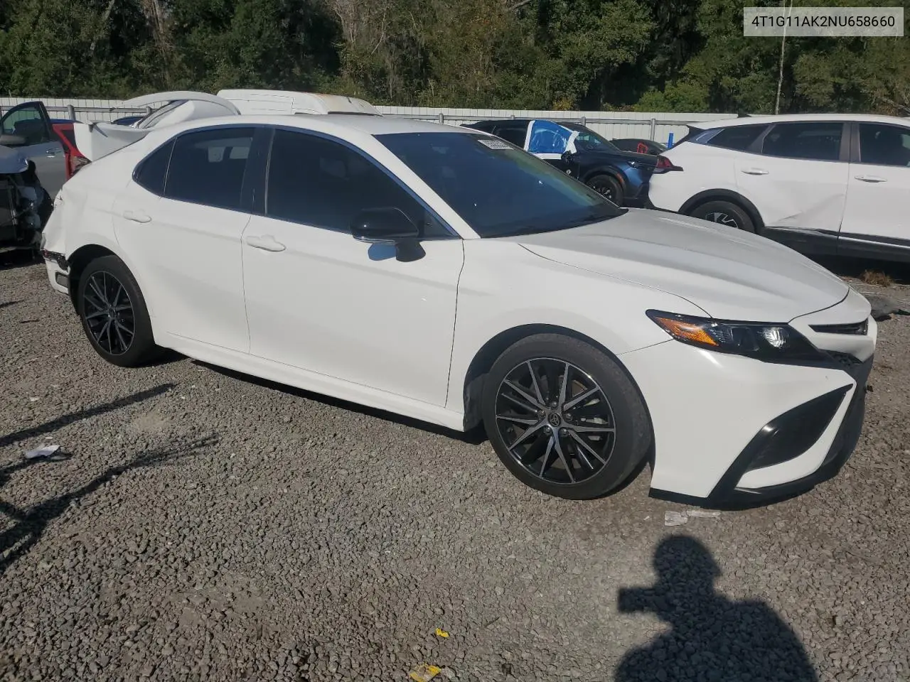 4T1G11AK2NU658660 2022 Toyota Camry Se