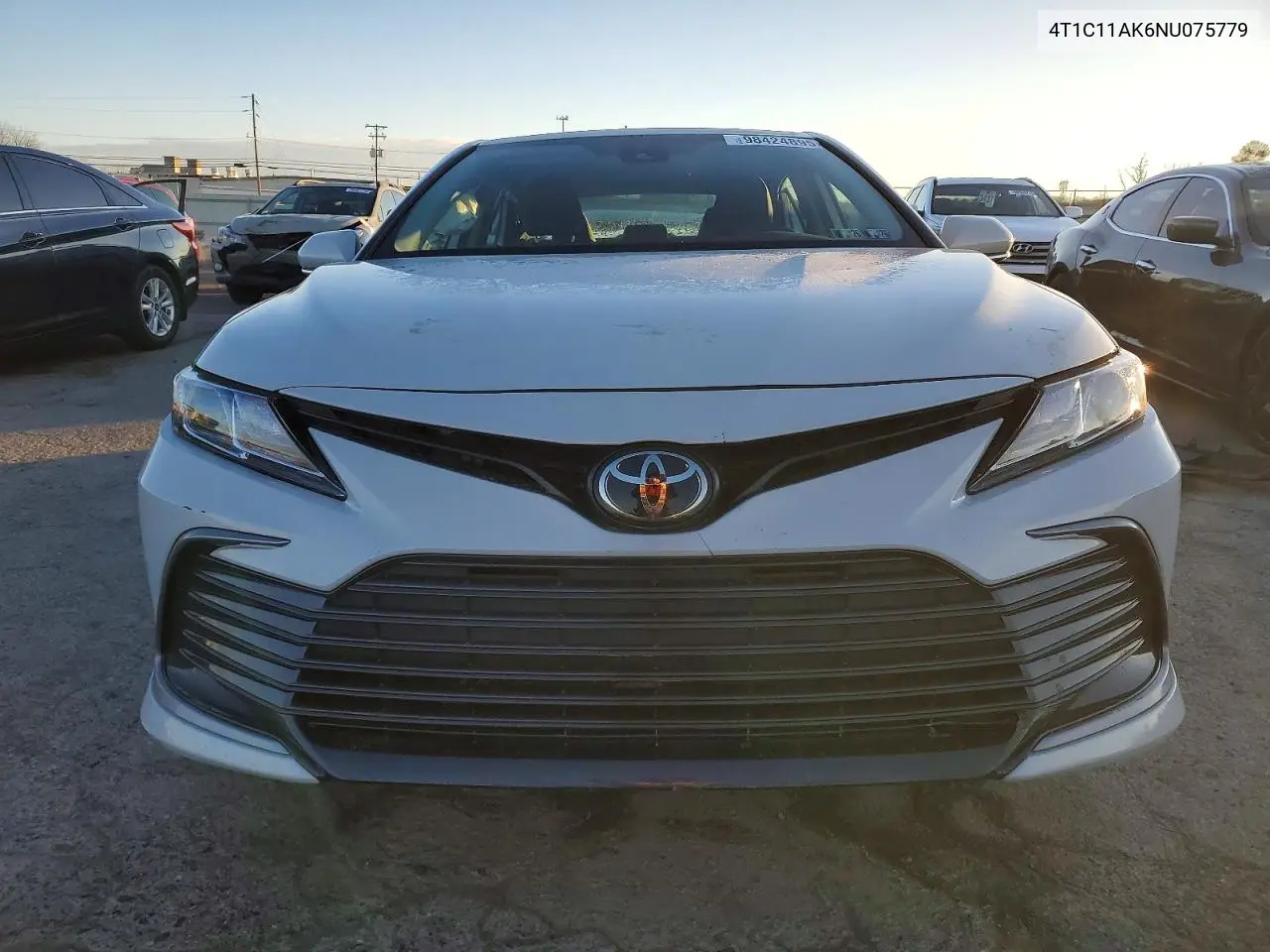 4T1C11AK6NU075779 2022 Toyota Camry Le