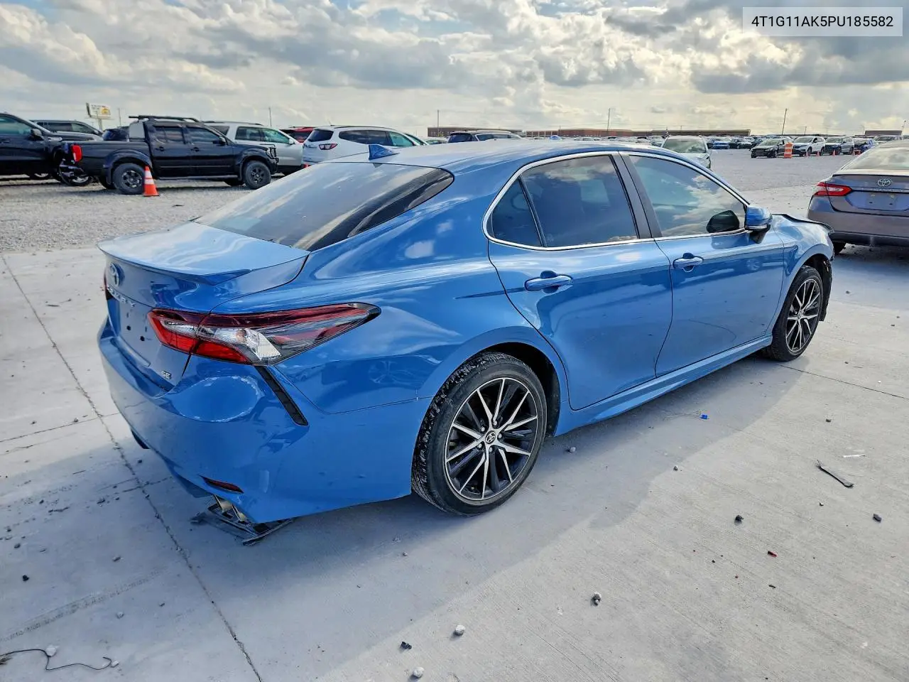 4T1G11AK5PU185582 2023 Toyota Camry Se