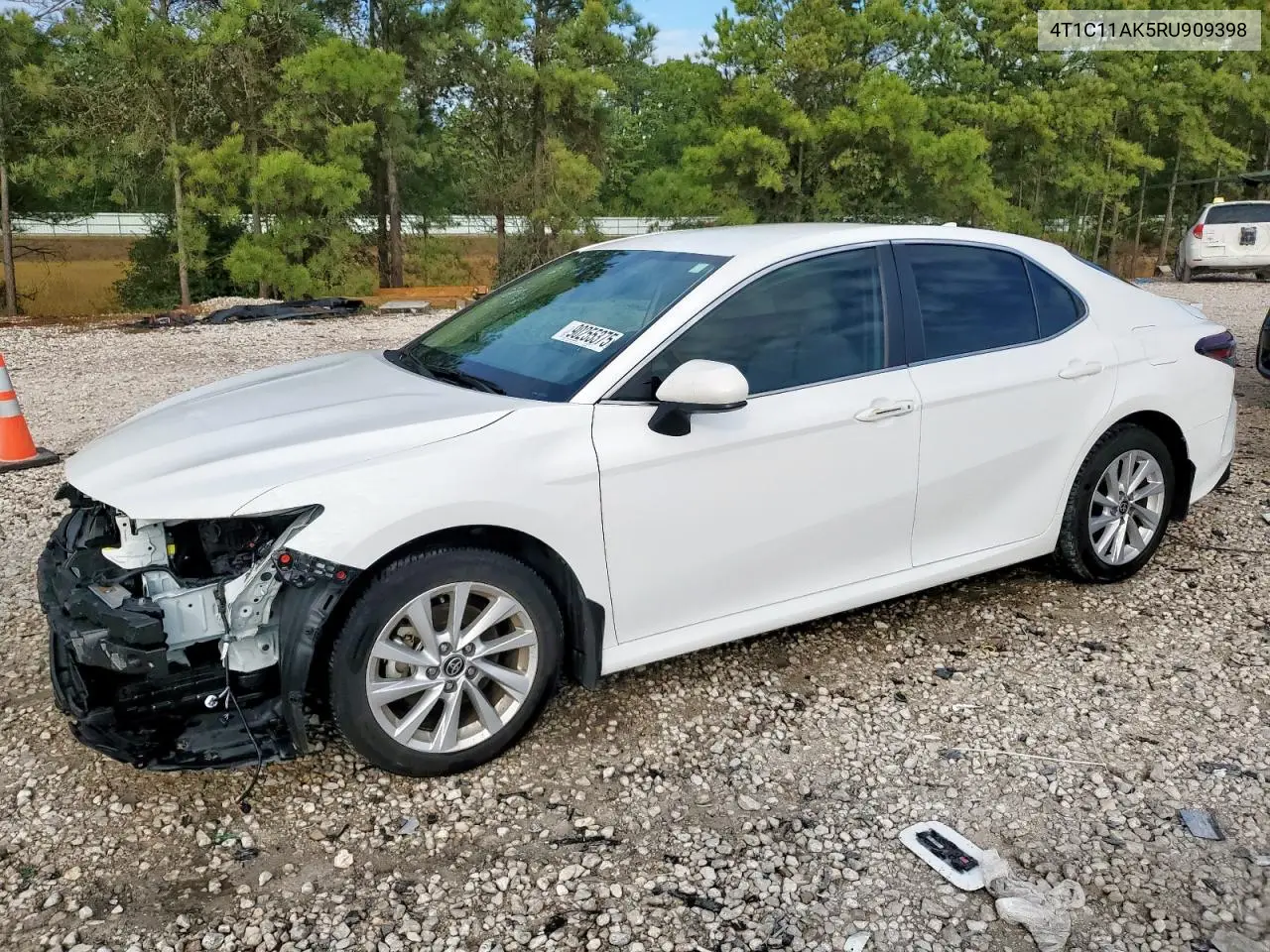 4T1C11AK5RU909398 2024 Toyota Camry Le