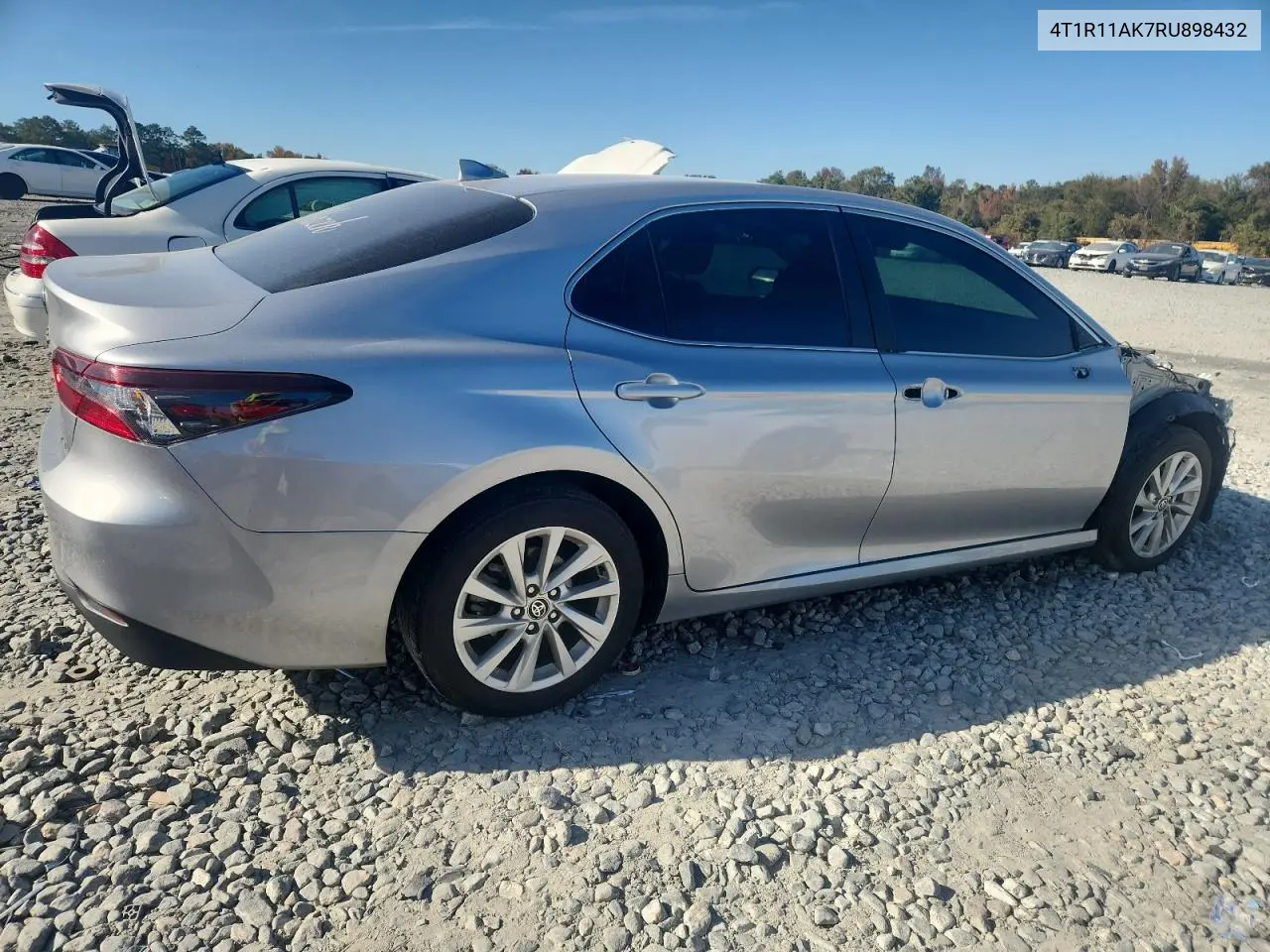 4T1R11AK7RU898432 2024 Toyota Camry Le