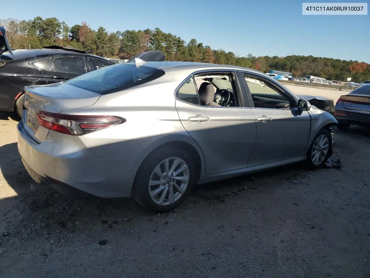 4T1C11AK0RU910037 2024 Toyota Camry Le