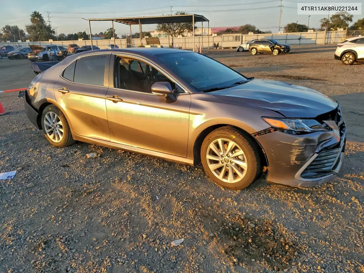 4T1R11AK8RU221244 2024 Toyota Camry Le
