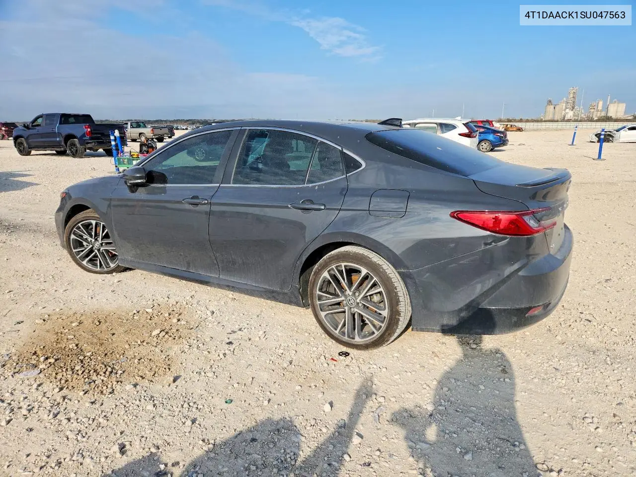 4T1DAACK1SU047563 2025 Toyota Camry