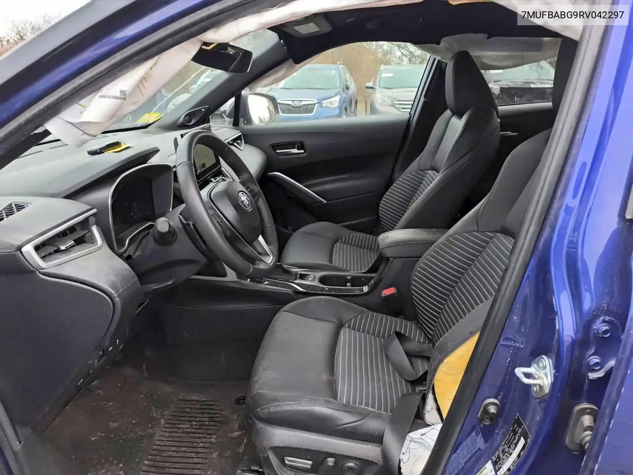 7MUFBABG9RV042297 2024 Toyota Corolla Cross Se