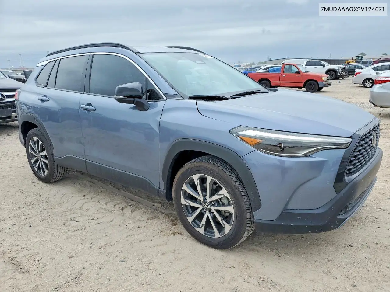 7MUDAAAGXSV124671 2025 Toyota Corolla Cross Xle