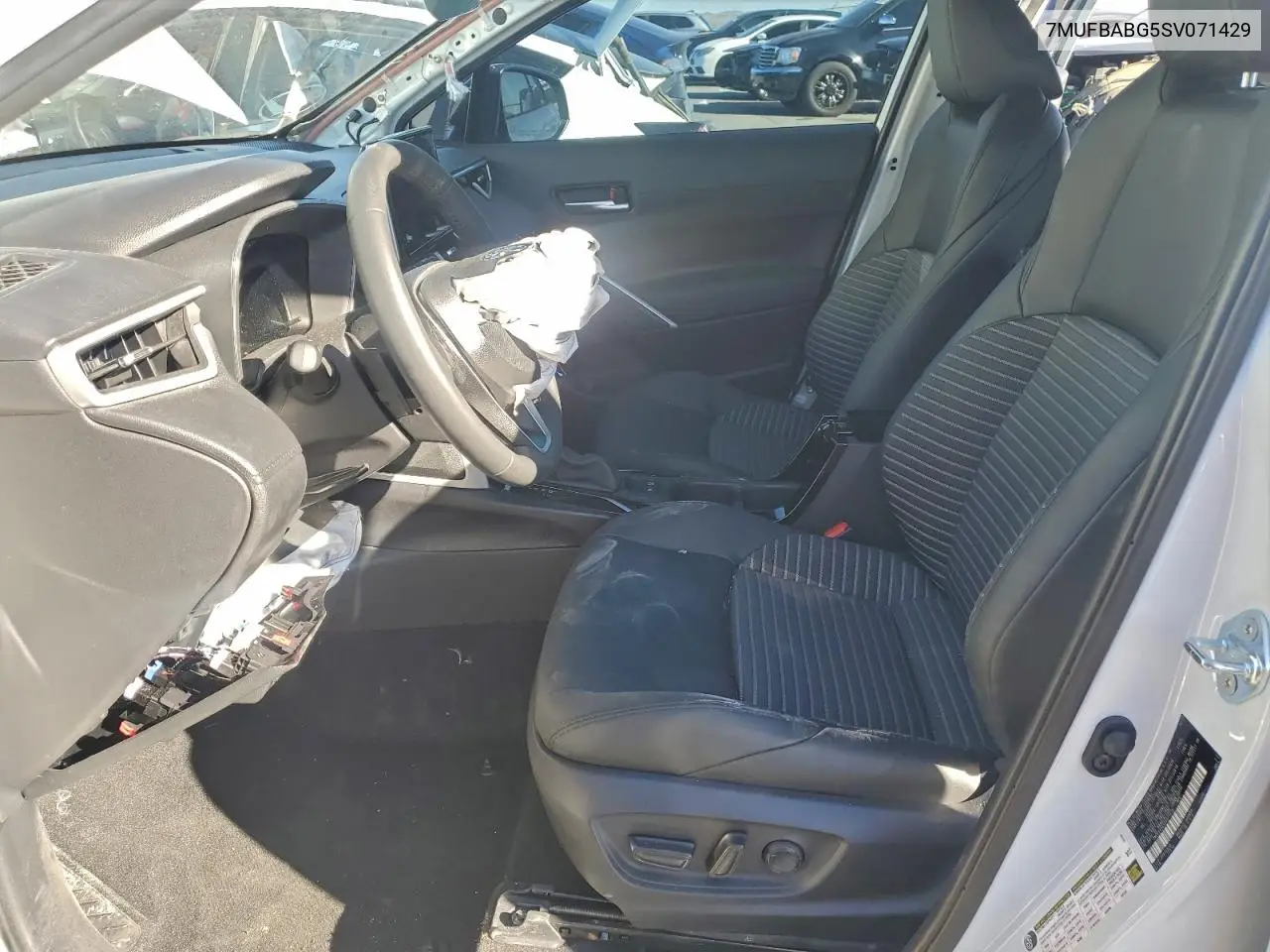 7MUFBABG5SV071429 2025 Toyota Corolla Cross Se