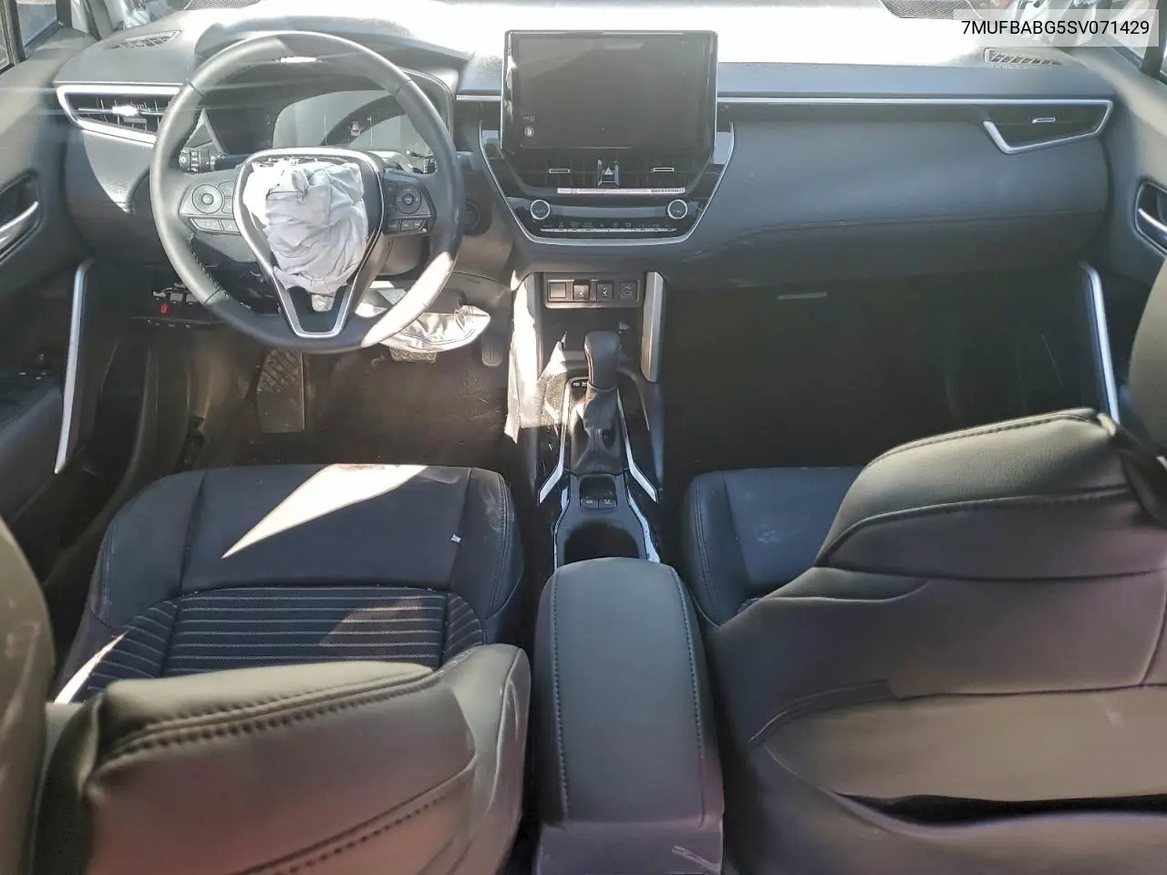7MUFBABG5SV071429 2025 Toyota Corolla Cross Se