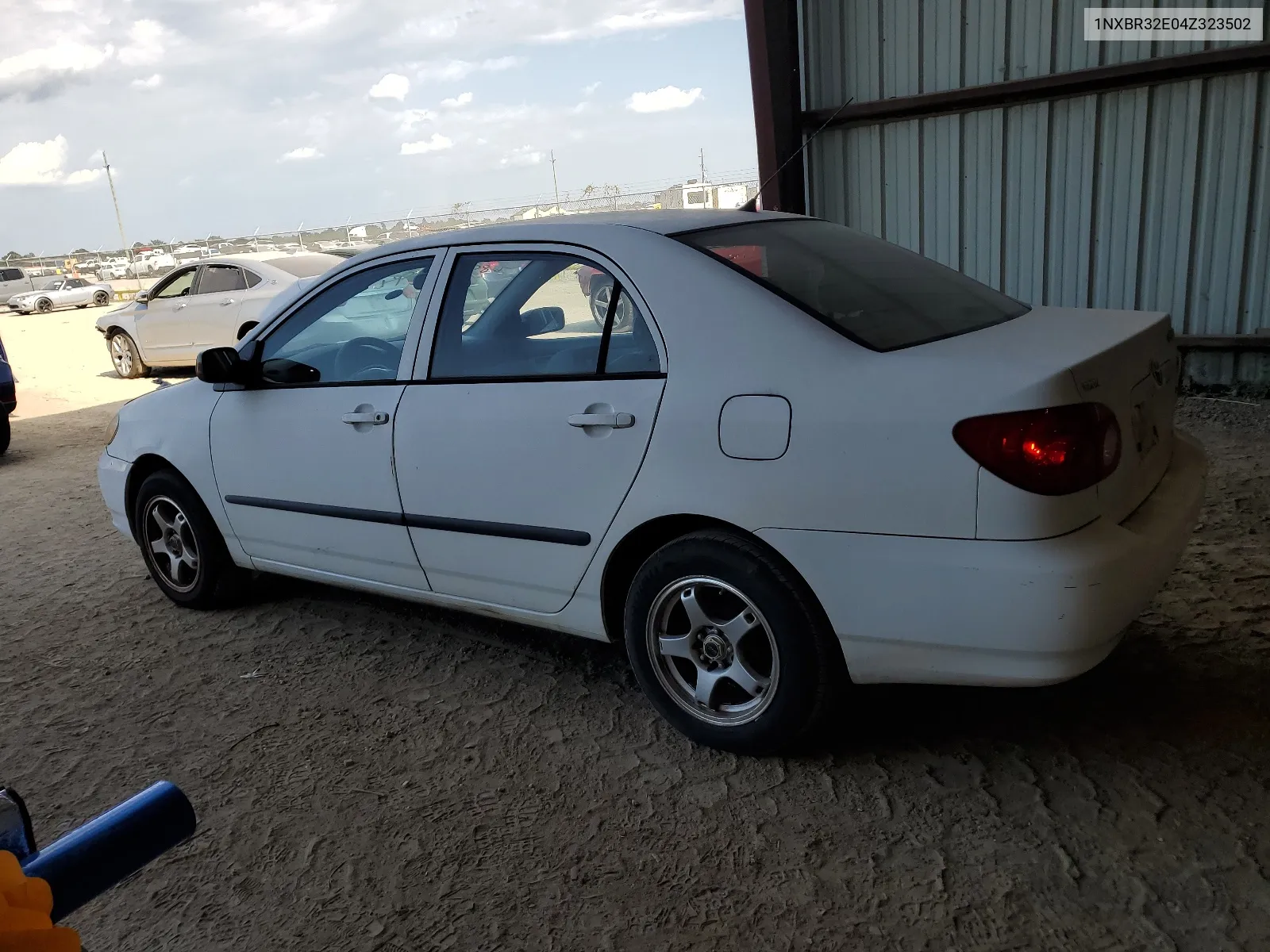 2004 Toyota Corolla Ce VIN: 1NXBR32E04Z323502 Lot: 68952694