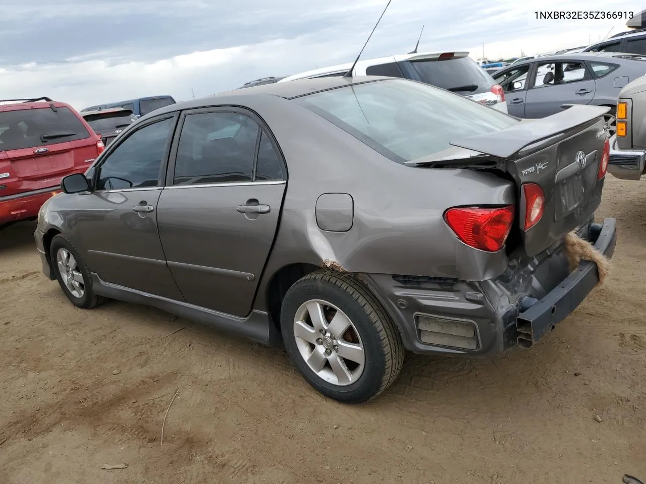 2005 Toyota Corolla Ce VIN: 1NXBR32E35Z366913 Lot: 71661384