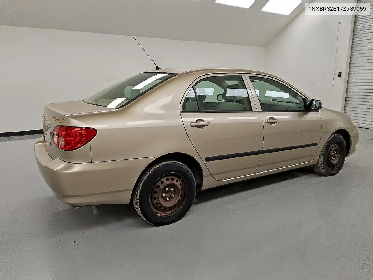 1NXBR32E17Z789069 2007 Toyota Corolla Ce