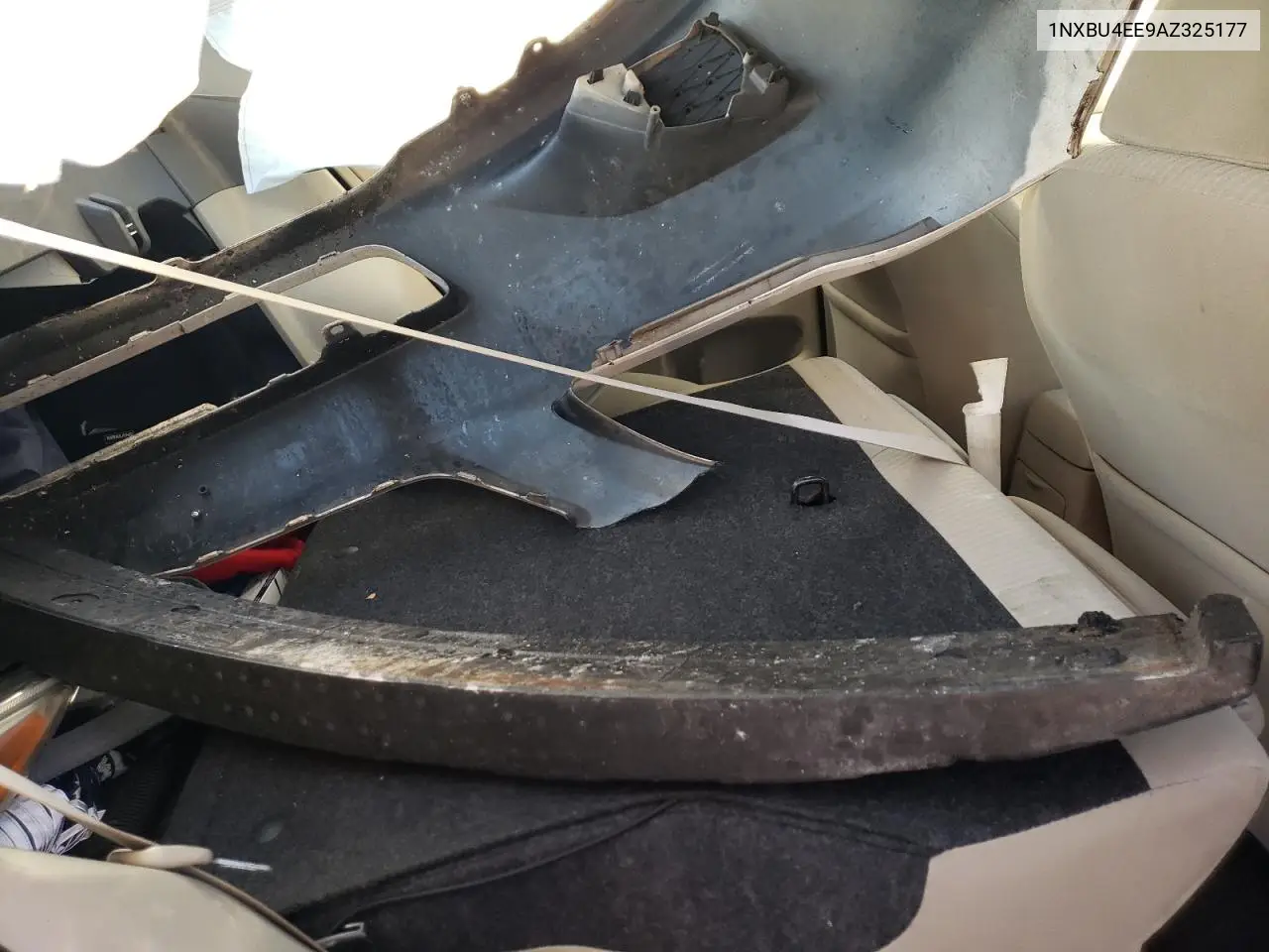 1NXBU4EE9AZ325177 2010 Toyota Corolla Base