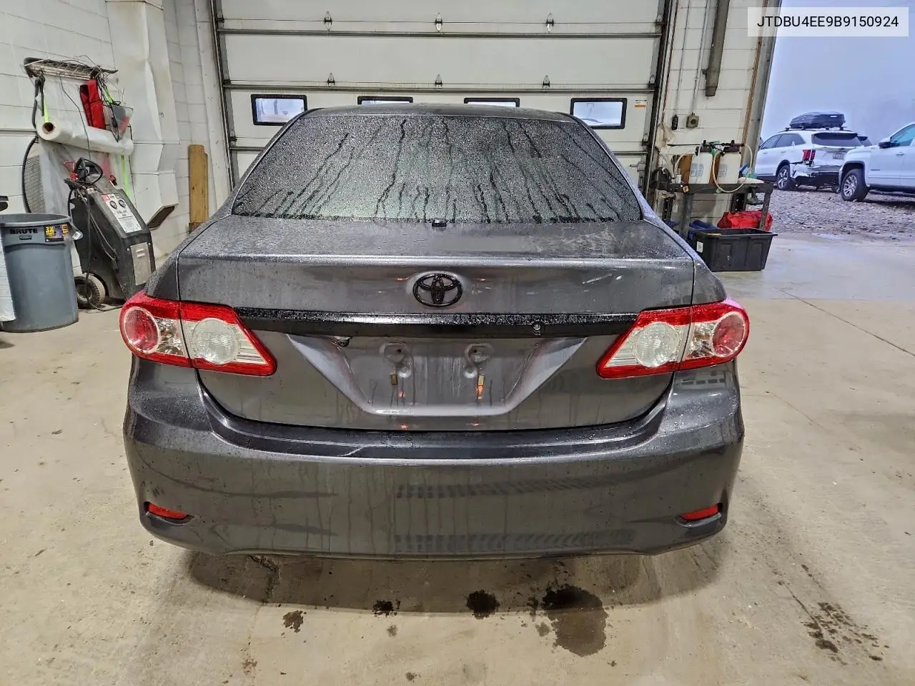 JTDBU4EE9B9150924 2011 Toyota Corolla Base