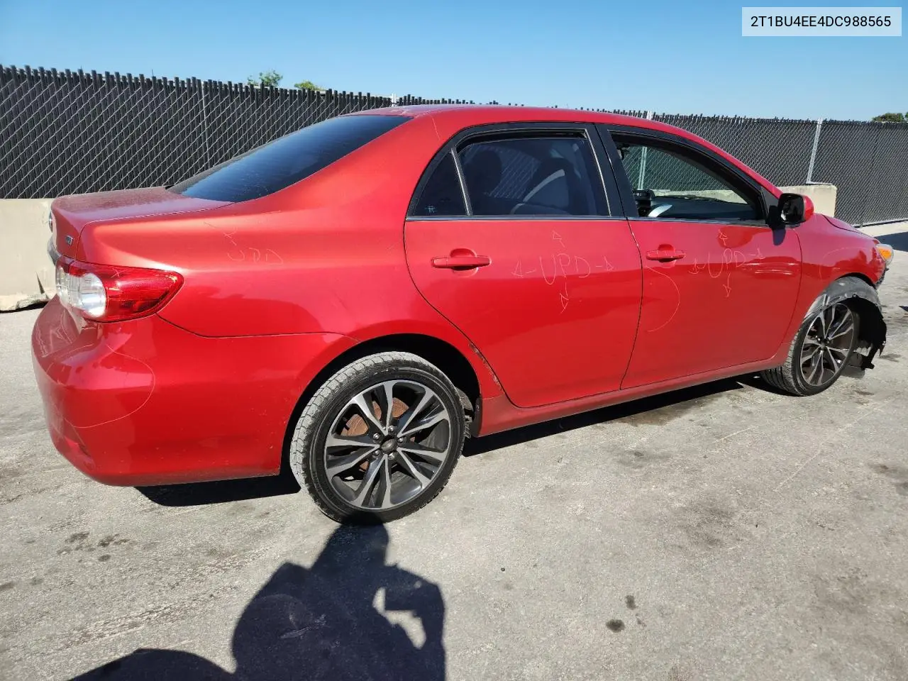 2T1BU4EE4DC988565 2013 Toyota Corolla Base