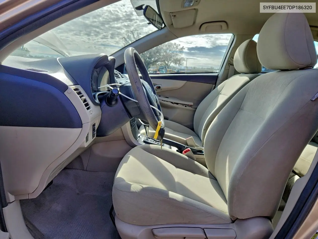 5YFBU4EE7DP186320 2013 Toyota Corolla Base