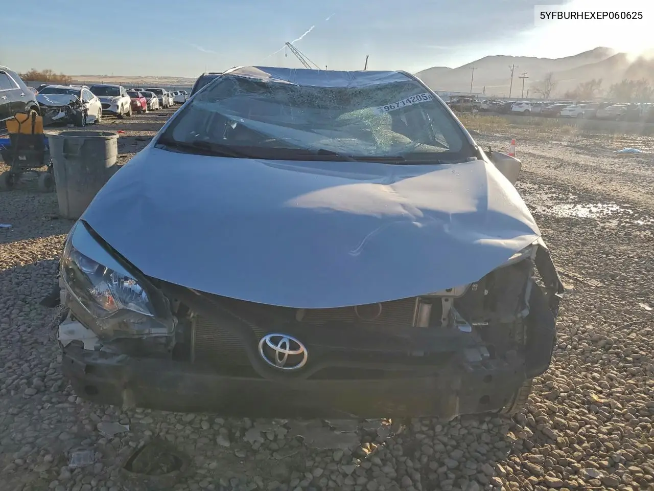 5YFBURHEXEP060625 2014 Toyota Corolla Le