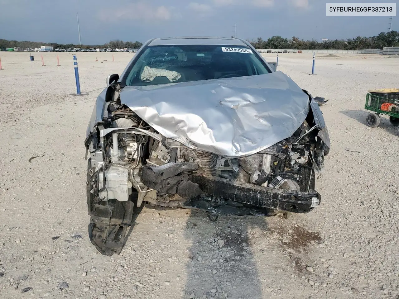 5YFBURHE6GP387218 2016 Toyota Corolla L