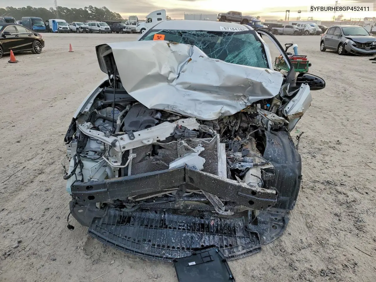 5YFBURHE8GP452411 2016 Toyota Corolla L