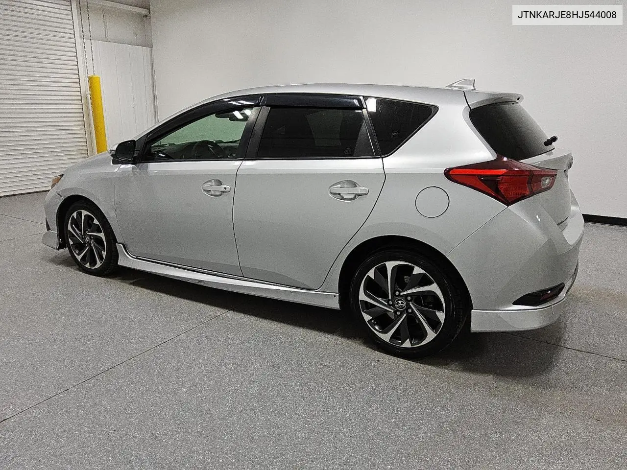 JTNKARJE8HJ544008 2017 Toyota Corolla Im