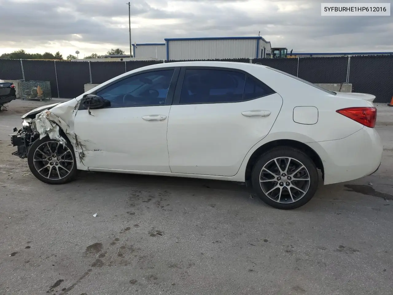 5YFBURHE1HP612016 2017 Toyota Corolla L